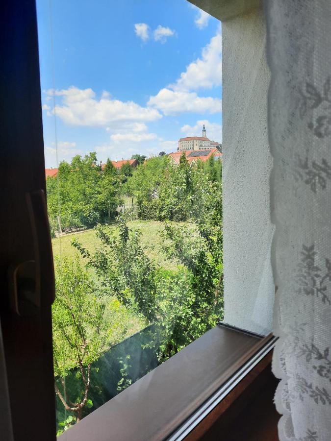 Apartman Мікулов Екстер'єр фото