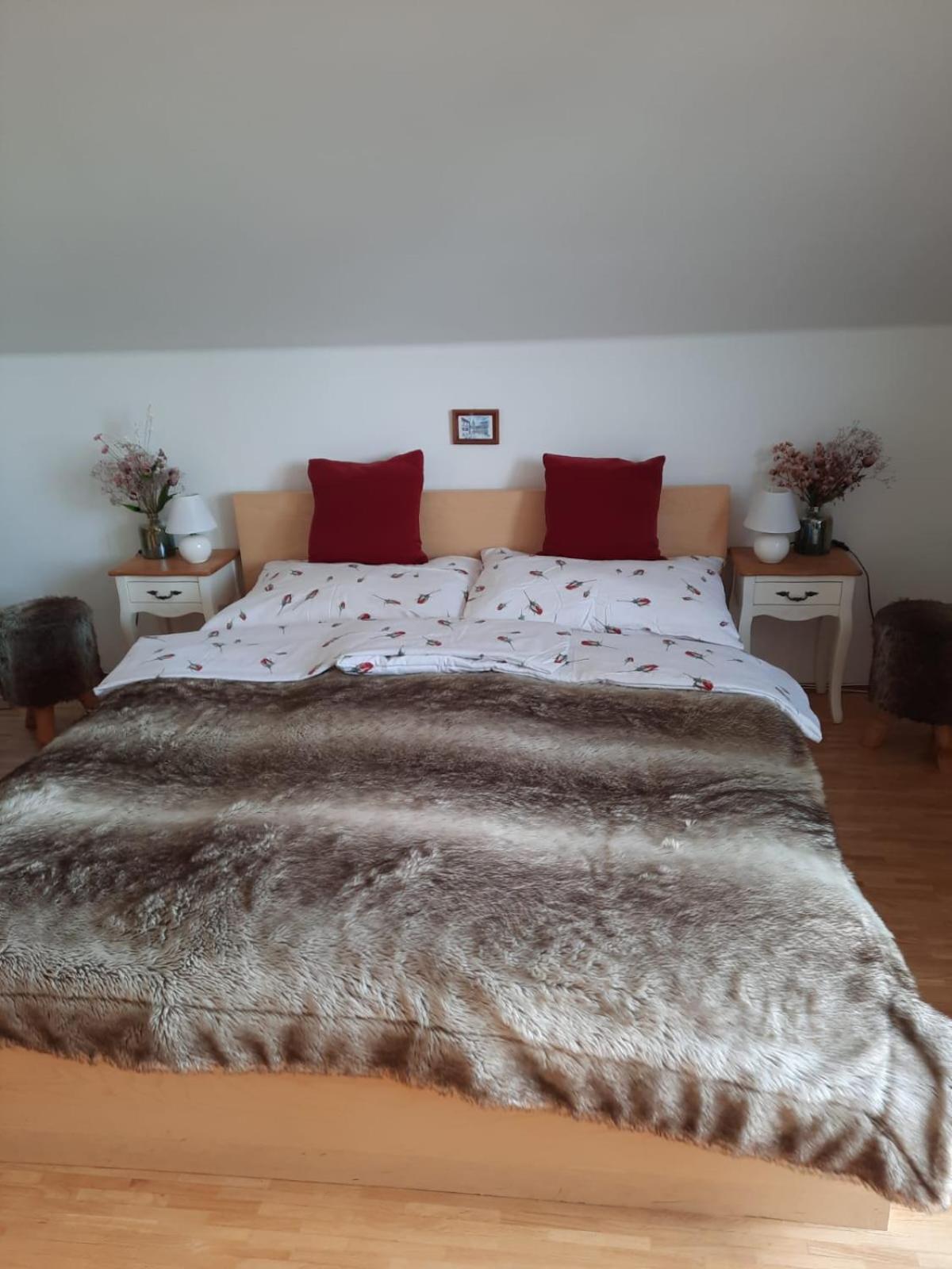 Apartman Мікулов Екстер'єр фото